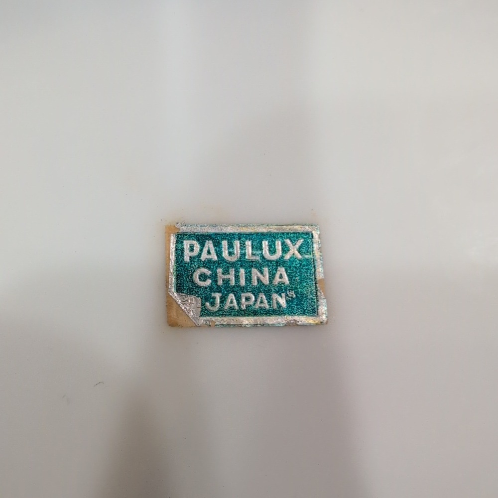 Paulux China Japan Oval Trinket Box Green Leaf Gold Gilt Porcelain White - Picture 8 of 8